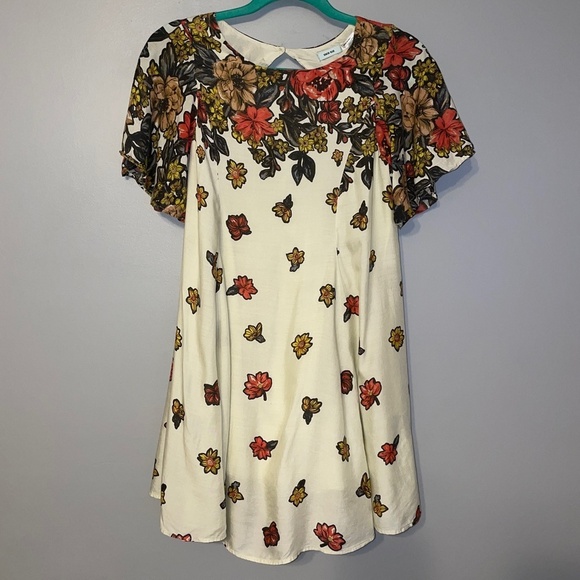 EUC Kimchi Blue x Urban Outfitters Floral Fields Flutter-Sleeve Dress Size XS - Picture 3 of 11